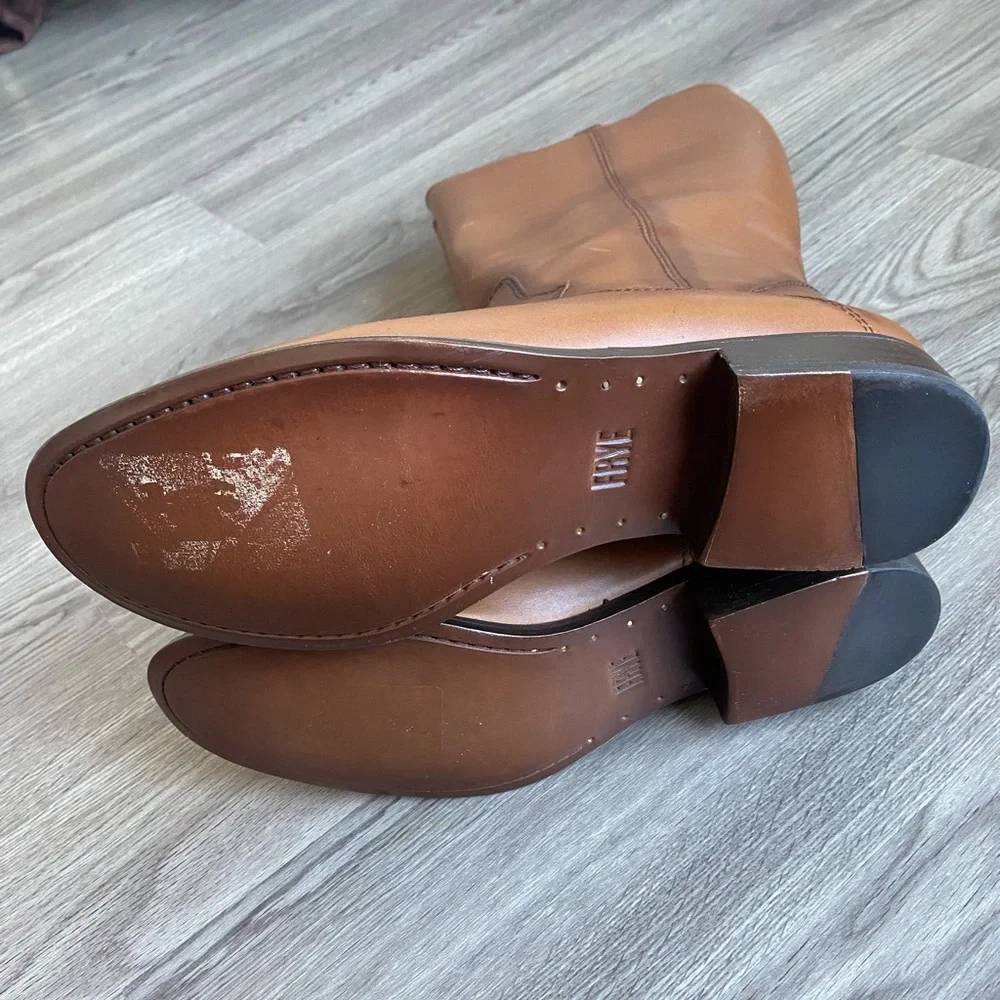 FRYE Marissa Medallion Inside Zip Tall Boot - Picture 4 of 12